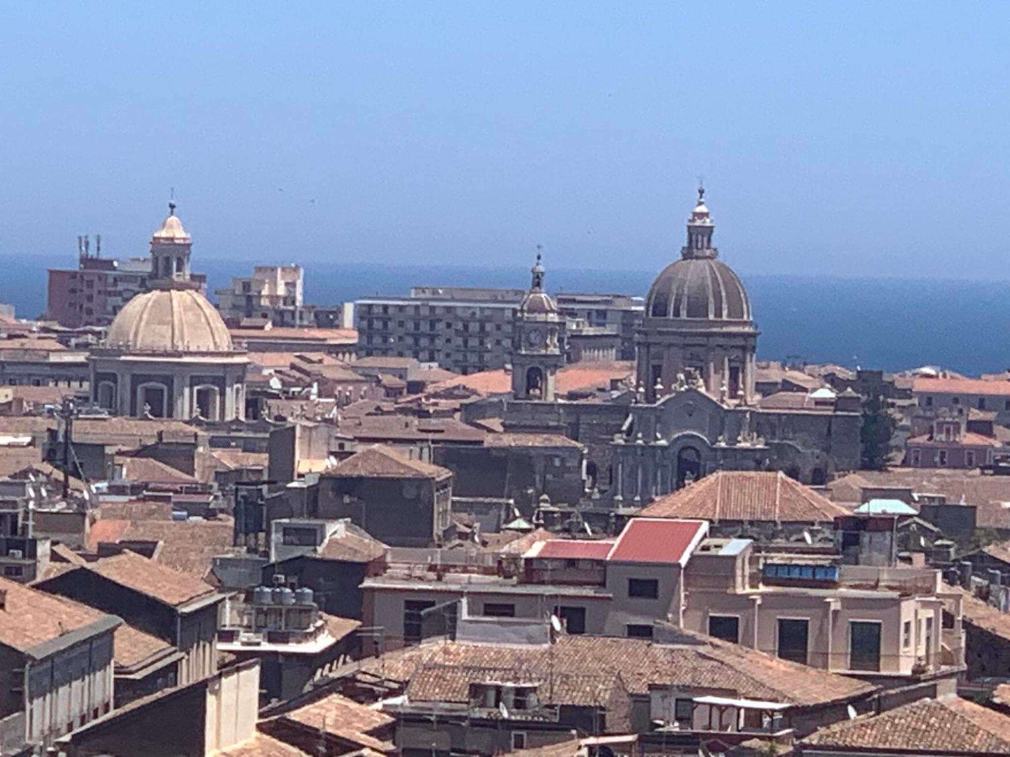 Penthouse Garibaldi Apartment Catania Exterior photo